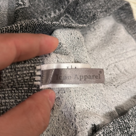 Icon Apparel sweatpants.  Look like jeans size L/XL - Picture 12 of 12